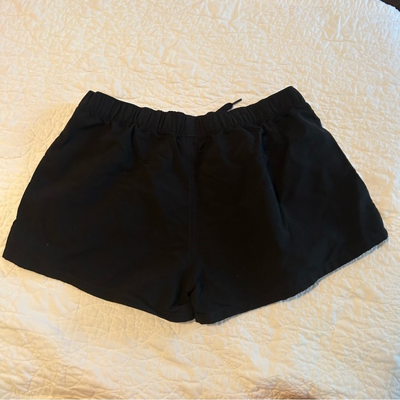 Patagonia Women's Barely Baggies Black Shorts 2.5” - Picture 3 of 5